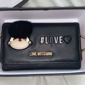 Pre-owned that has been used or worn previously 100% Authentic